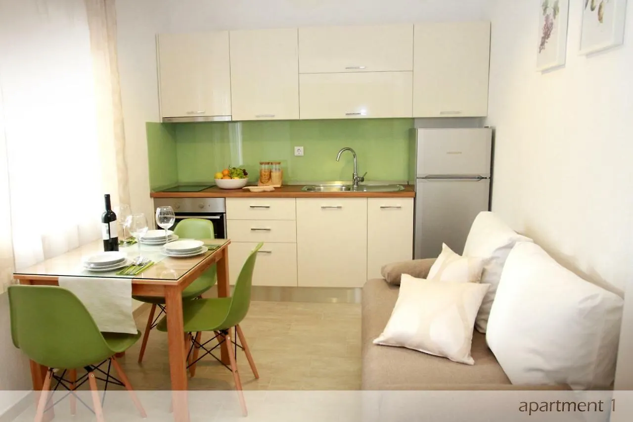 Apartmani Murtilica Trogir 0*,